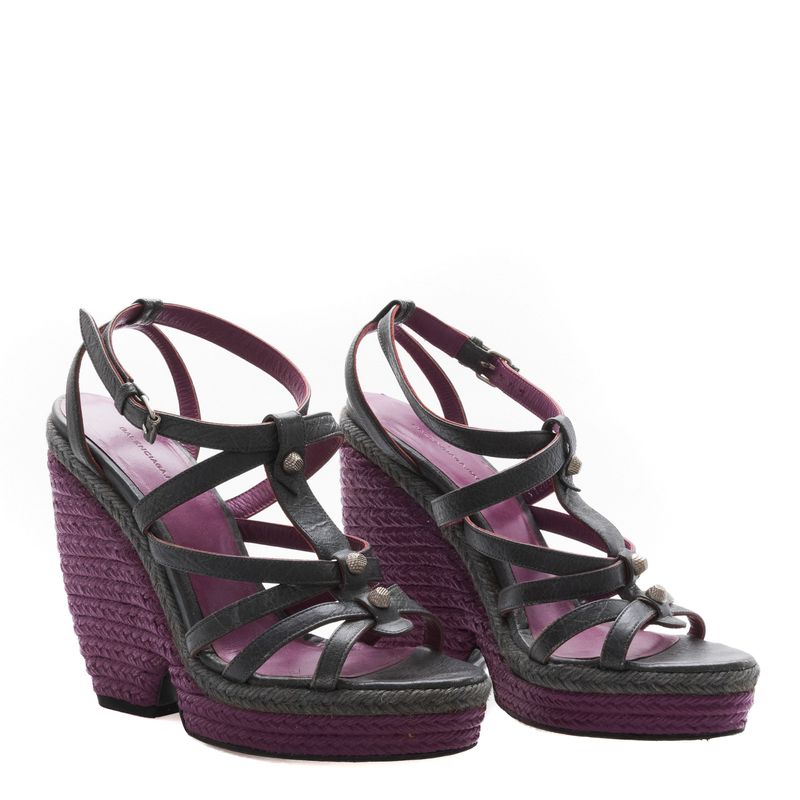 Plataforma-Anabela-Balenciaga-Arena-em-Couro-Cinza-e-Salto-Roxo