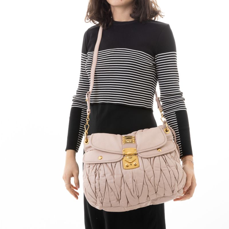 Bolsa-Coffer-Miu-Miu-Rosa-Claro