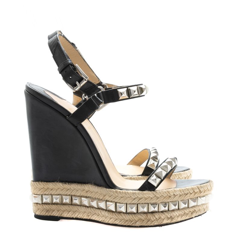 65113-Plataforma-Anabela-Christian-Louboutin-Preto-Com-Spikes