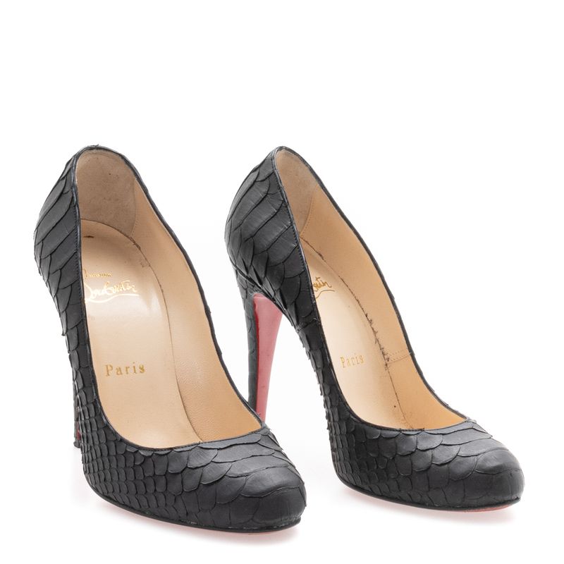 65136-Pump-Christian-Louboutin-Escamas-Preto
