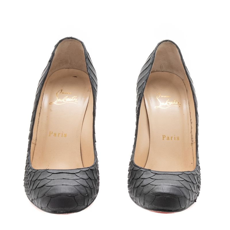 65136-Pump-Christian-Louboutin-Escamas-Preto