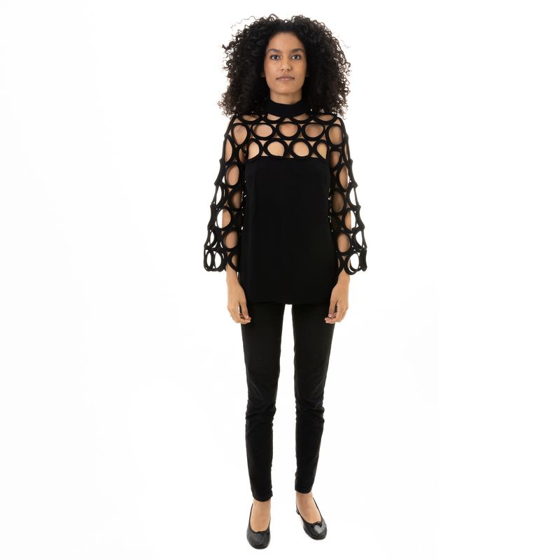Blusa-Reinaldo-Lourenco-Preta-Circulos-Vazados