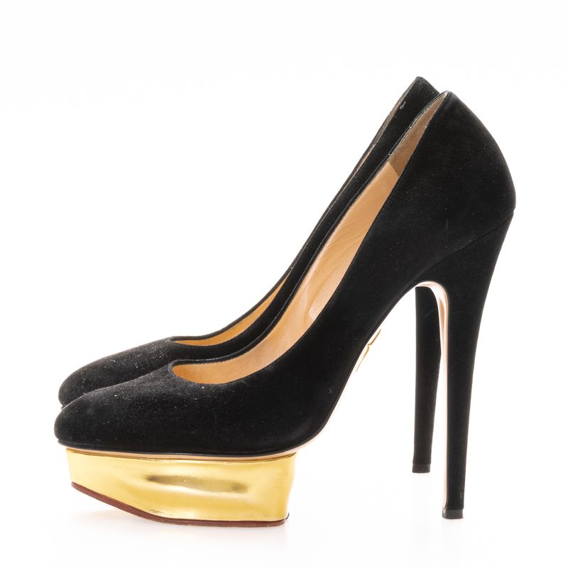 Pump-Charlotte-Olympia-Camurca-Preto