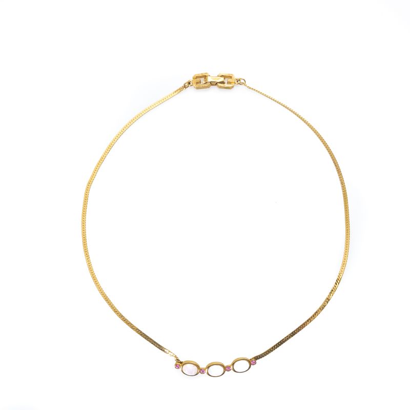 Colar-Givenchy-Dourado-com-Pedras-Furtacor-e-Strass-Rosa