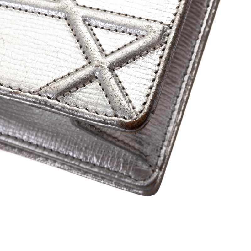 65442-Bolsa-Christian-Dior-Archicannage-Diorama-Couro-Prateado