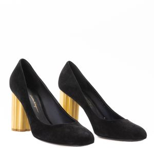 Scarpin Salvatore Ferragamo Salto Dourado