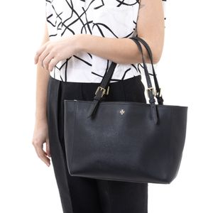 Bolsa Tory Burch York Saffiano Buckle Taupe Preta