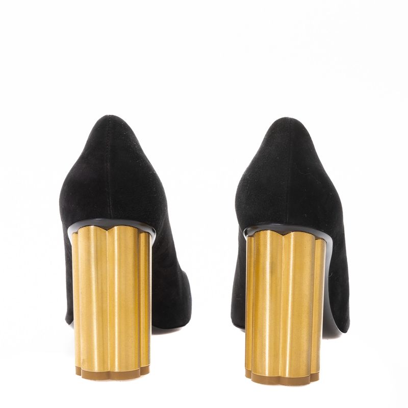 Scarpin-Salvatore-Ferragamo-Salto-Dourado