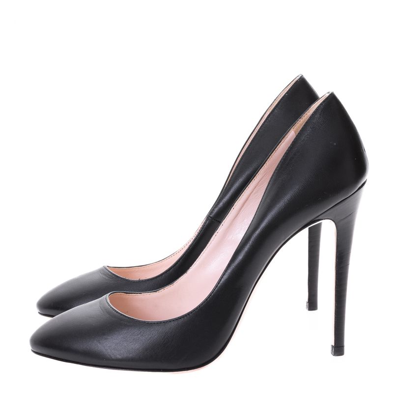 Sapato-Miu-Miu-de-Couro-Preto