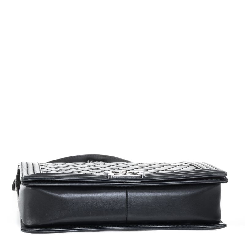 Bolsa-Chanel-Boy-Grande-Couro-Preto
