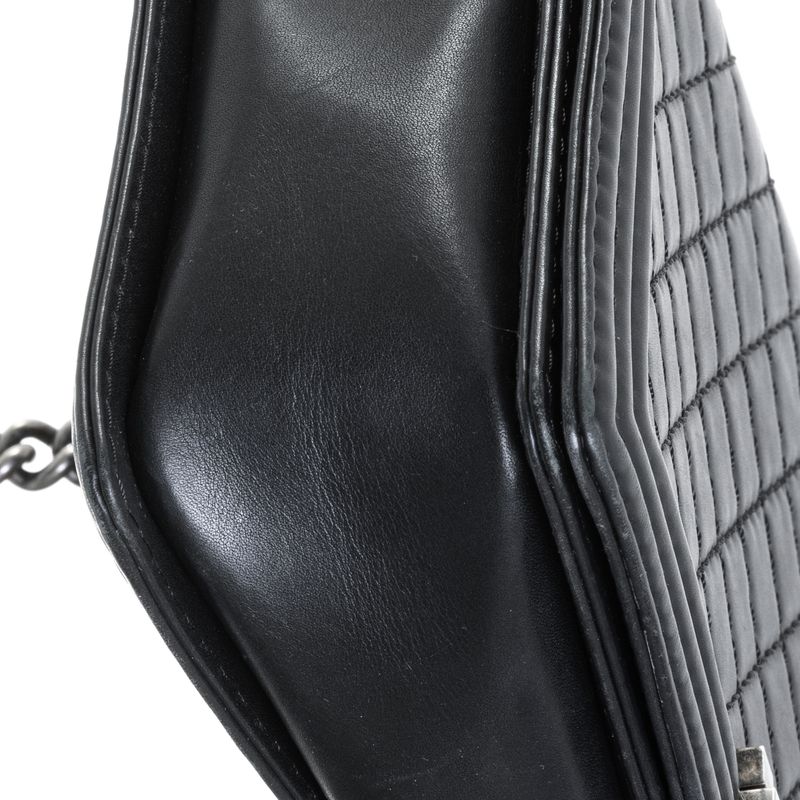 Bolsa-Chanel-Boy-Grande-Couro-Preto