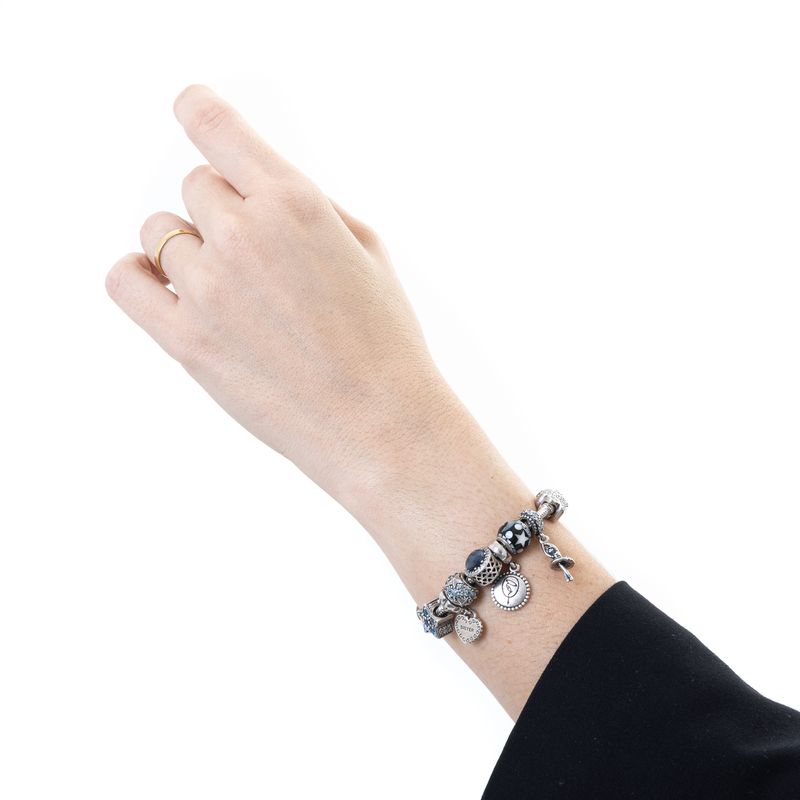 Pulseira-Pandora-com-Berloques