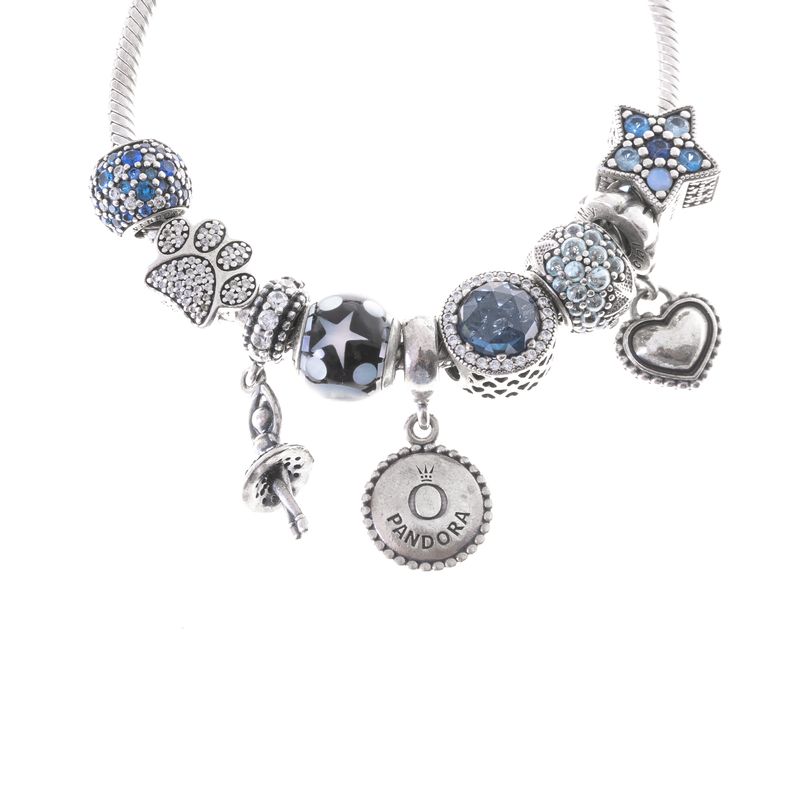 Pulseira-Pandora-com-Berloques