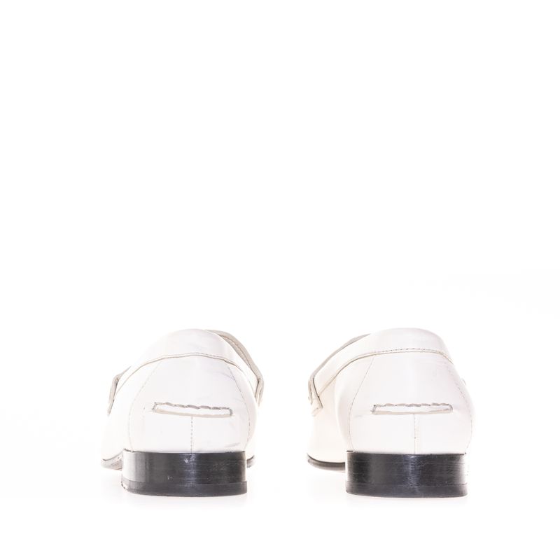 Mocassim-Burberry-Branco-Corrente-Dourada