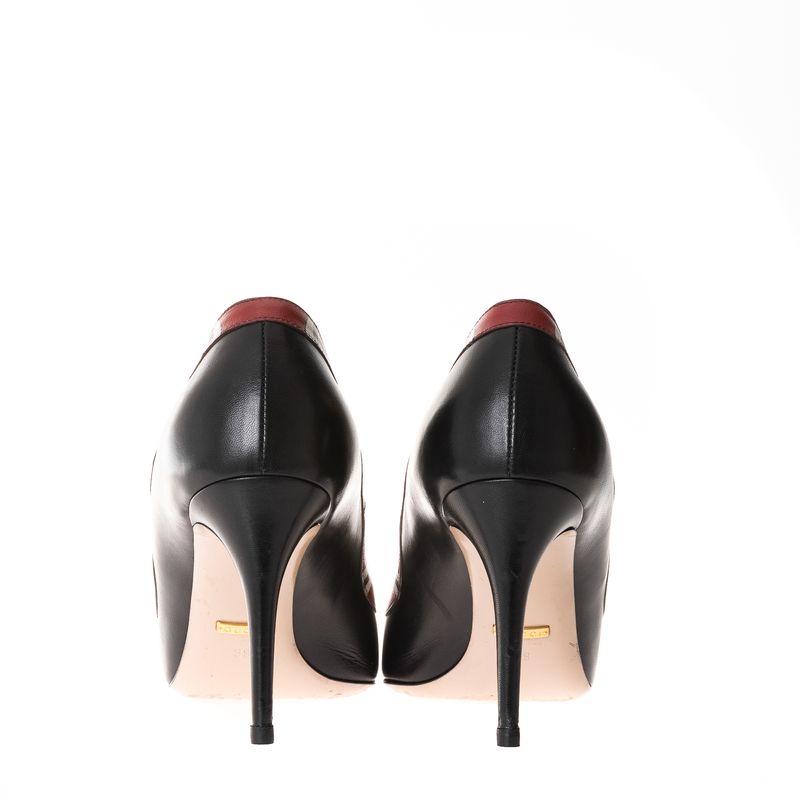 Scarpin-Gucci-Cobra-Couro-Preto