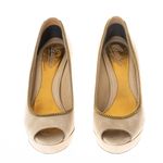 Peep-Toe-Gucci-Camurca-Bege-com-Corrente