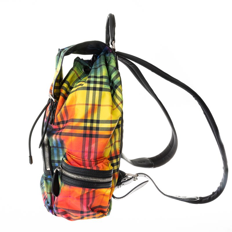 Mochila-Burberry-Rucksack-Xadrez-Tie-Dye