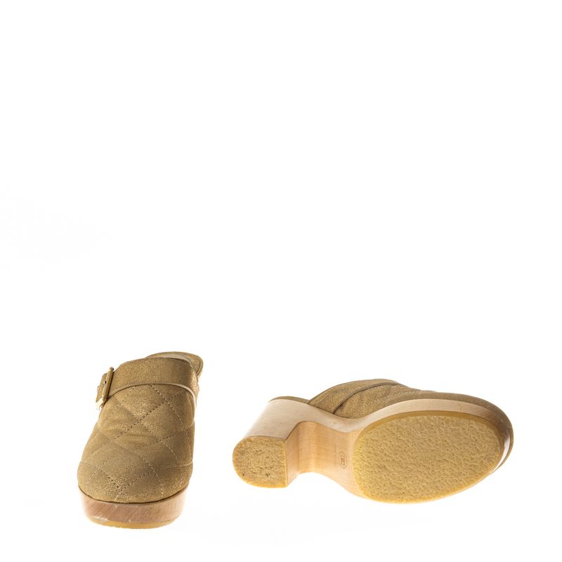 Mule-Clog-Chanel-Matelasse-Dourado