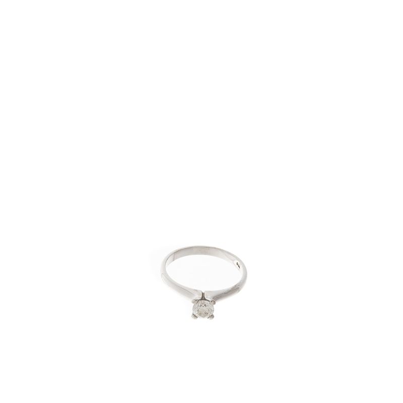 Anel-Solitario-Ouro-Branco-e-Brilhante