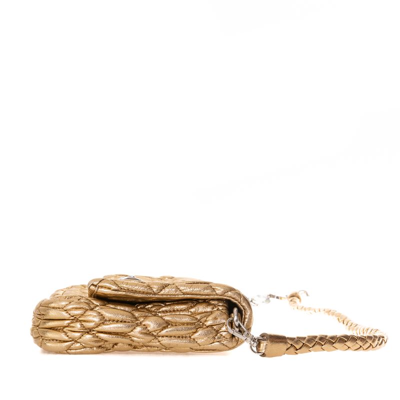 Bolsa-Miu-Miu-Matelasse-Iconic-Couro-Dourado