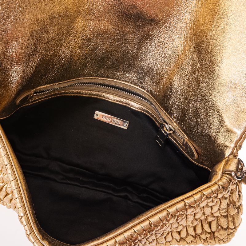 Bolsa-Miu-Miu-Matelasse-Iconic-Couro-Dourado