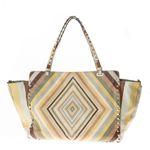 66002-Bolsa-Valentino-Native-Couture-1975-com-Rockstuds-3