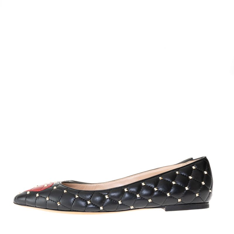 Sapatilha-Valentino-Rockstud-Bico-Fino-Couro-Preto-Coracao