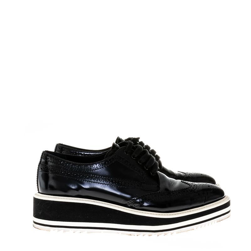 Oxford-Prada-Verniz-Preto-e-Plataforma