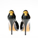 Peep-Toe-Louis-Vuitton-Oh-Really-Verniz-Preto-com-Cadeado