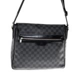 Bolsa-Louis-Vuitton-Transversal-Canvas-Damier-Graphite