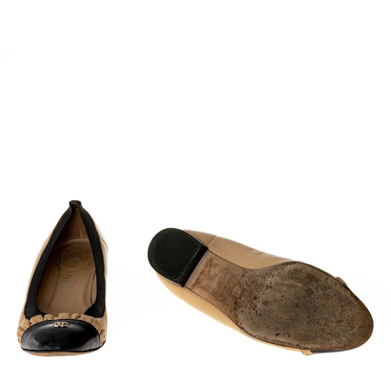 Sapatilha-Chanel-Bicolor-CC-Couro-Bege