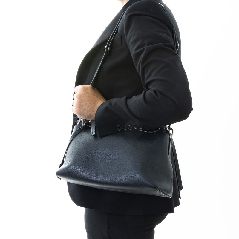 Bolsa-Fendi-By-The-Way-Couro-Preto