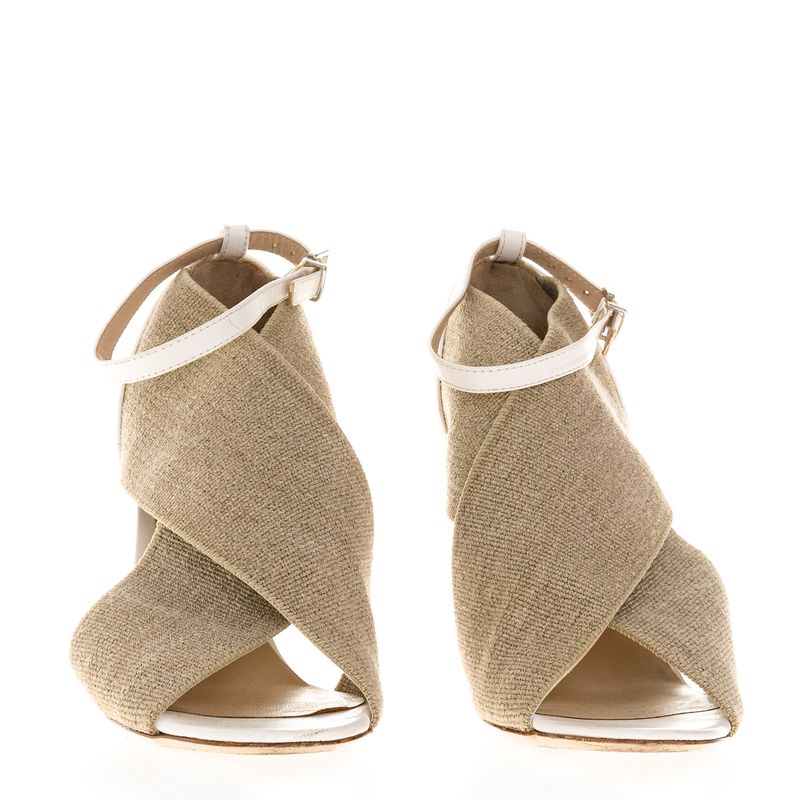 Sandalia-Emporio-Armani-Couro-Branco-e-Elastico-Cor-Cru