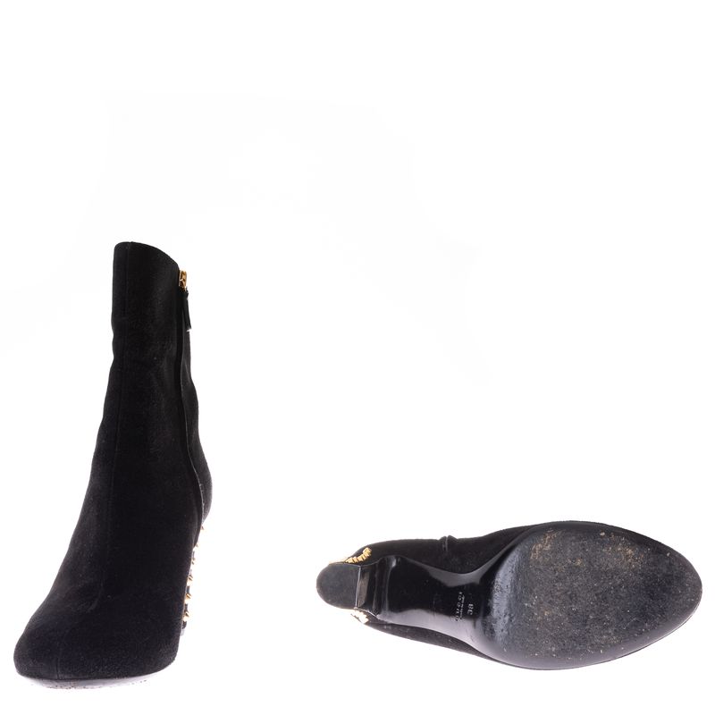 Bota-Gucci-Camurca-Preta-com-Aplicacoes-no-Salto