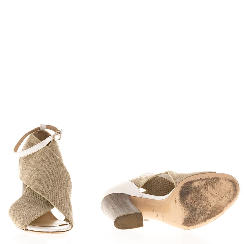 Sandalia-Emporio-Armani-Couro-Branco-e-Elastico-Cor-Cru