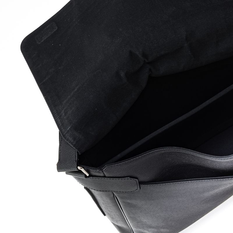 Pasta-Louis-Vuitton-Couro-Preto