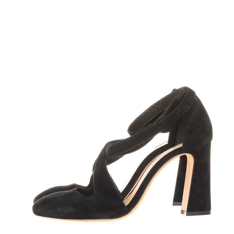 Sapato-de-Salto-Alexandre-Birman-Bico-Redondo-Camurca-Preto