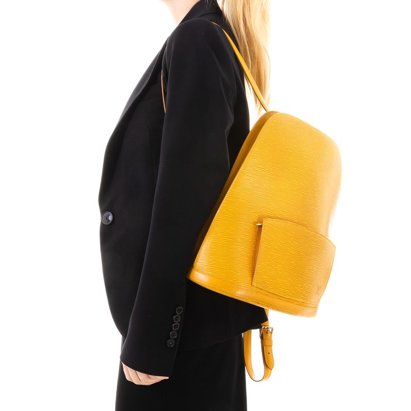 Mochila-Louis-Vuitton-Gobelins-Epi-Amarelo