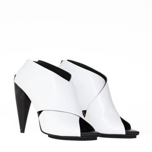 Sandália Proenza Schouler Couro Branco Salto Preto