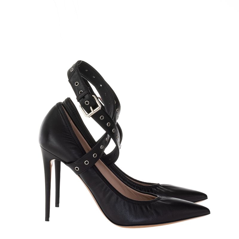 Scarpin-Valentino-Couro-Preto
