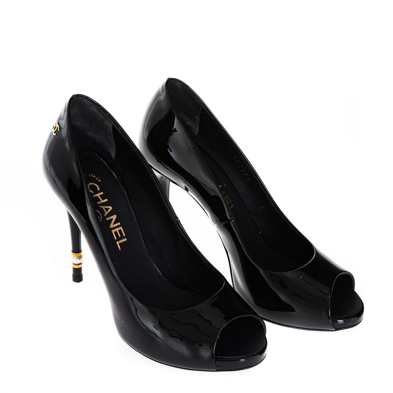 Peep-Toe-Chanel-Pearl-Verniz-Preto