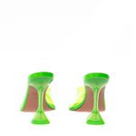 Sandalia-Amina-Muaddi-Slide-Lupita-Glass-Verde-Neon