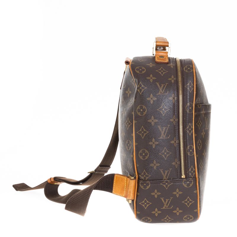 Mochila-Louis-Vuitton-Transversal-Monograma-