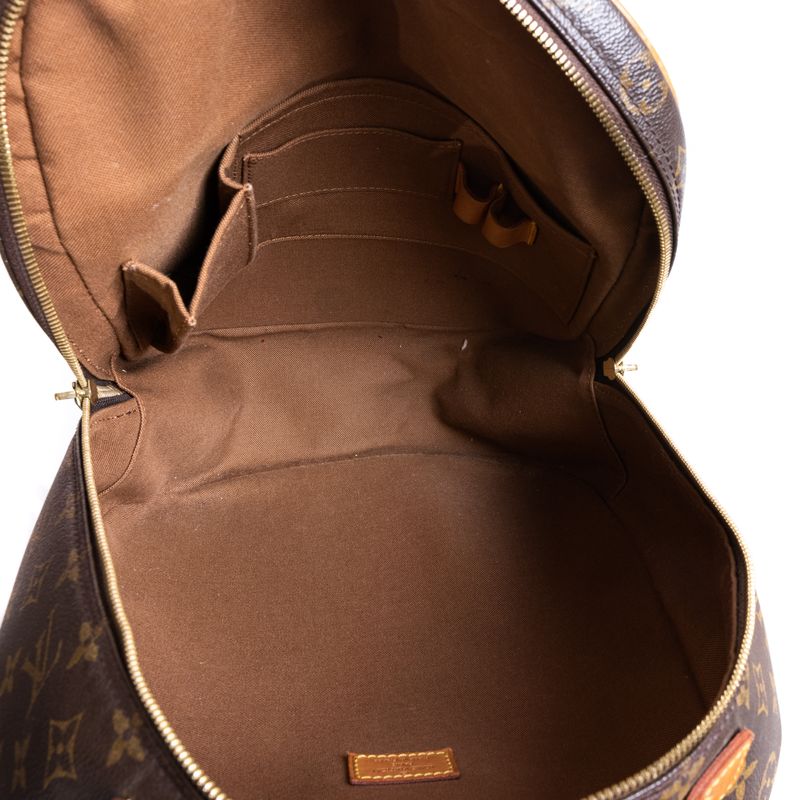 Mochila-Louis-Vuitton-Transversal-Monograma-