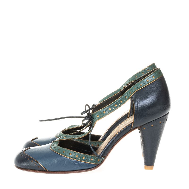 Sapato-Sarah-Chofakian-com-Amarracao-Azul-e-Verde