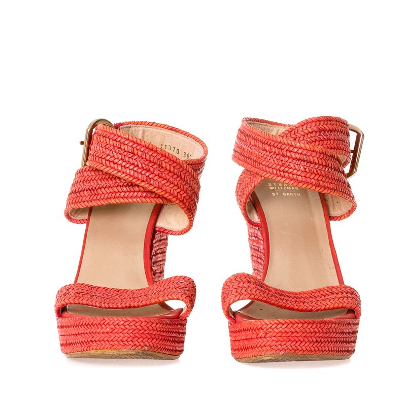 Plataforma-Anabela-Stuart-Weitzman-Coral