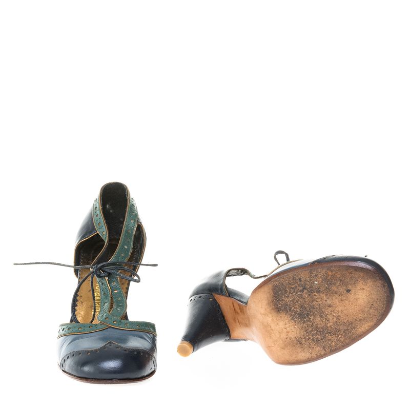 Sapato-Sarah-Chofakian-com-Amarracao-Azul-e-Verde