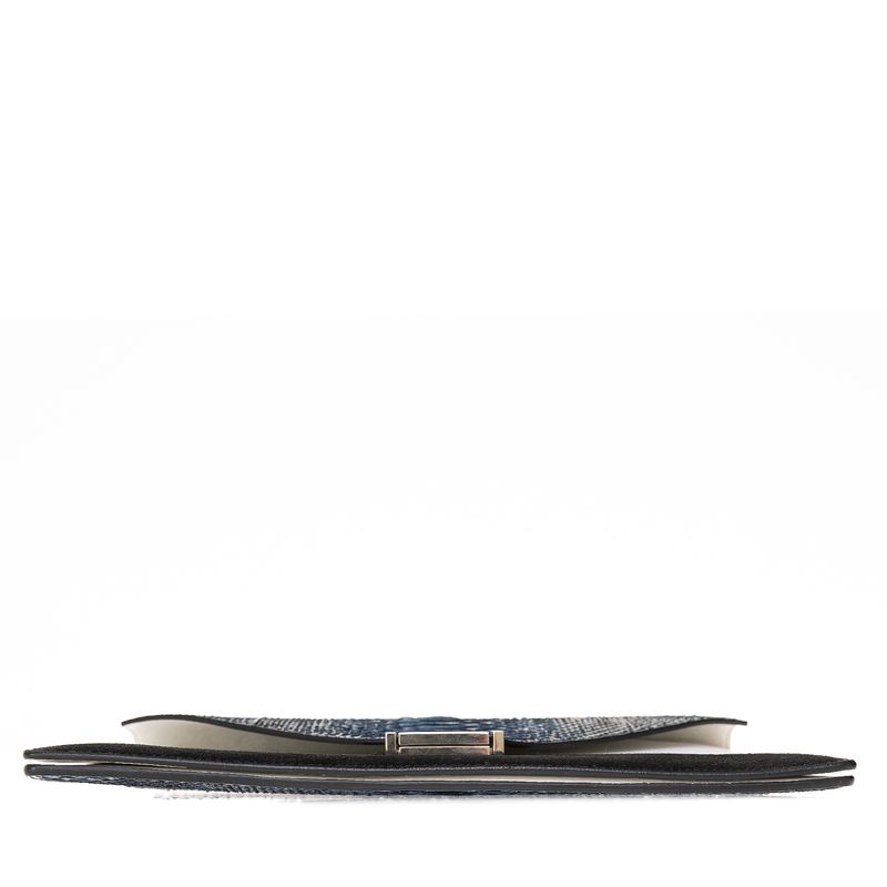 Clutch-Celine-Diamond-Couro-Preto-Branco-e-Phyton-Azul