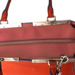Bolsa-Fendi-3Jours-Tote-Coral