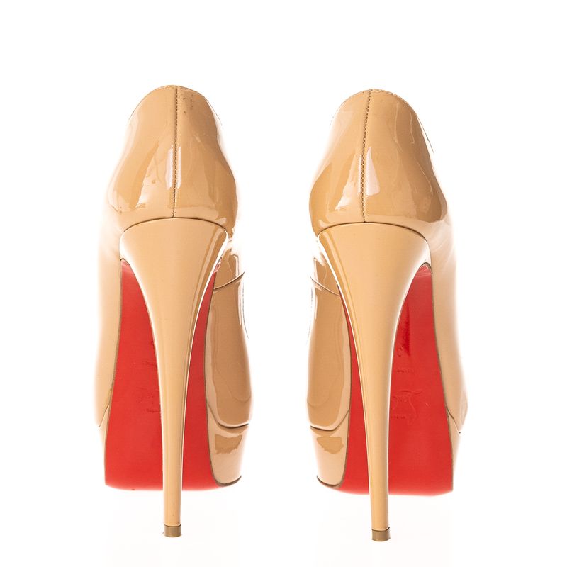 67097-Peep-Toe-Christian-Louboutin-Verniz-Bege-2